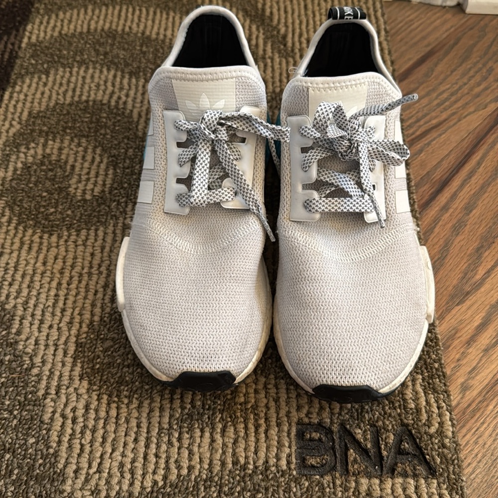 Adidas NMD R1 Boost - Picture 2 of 8